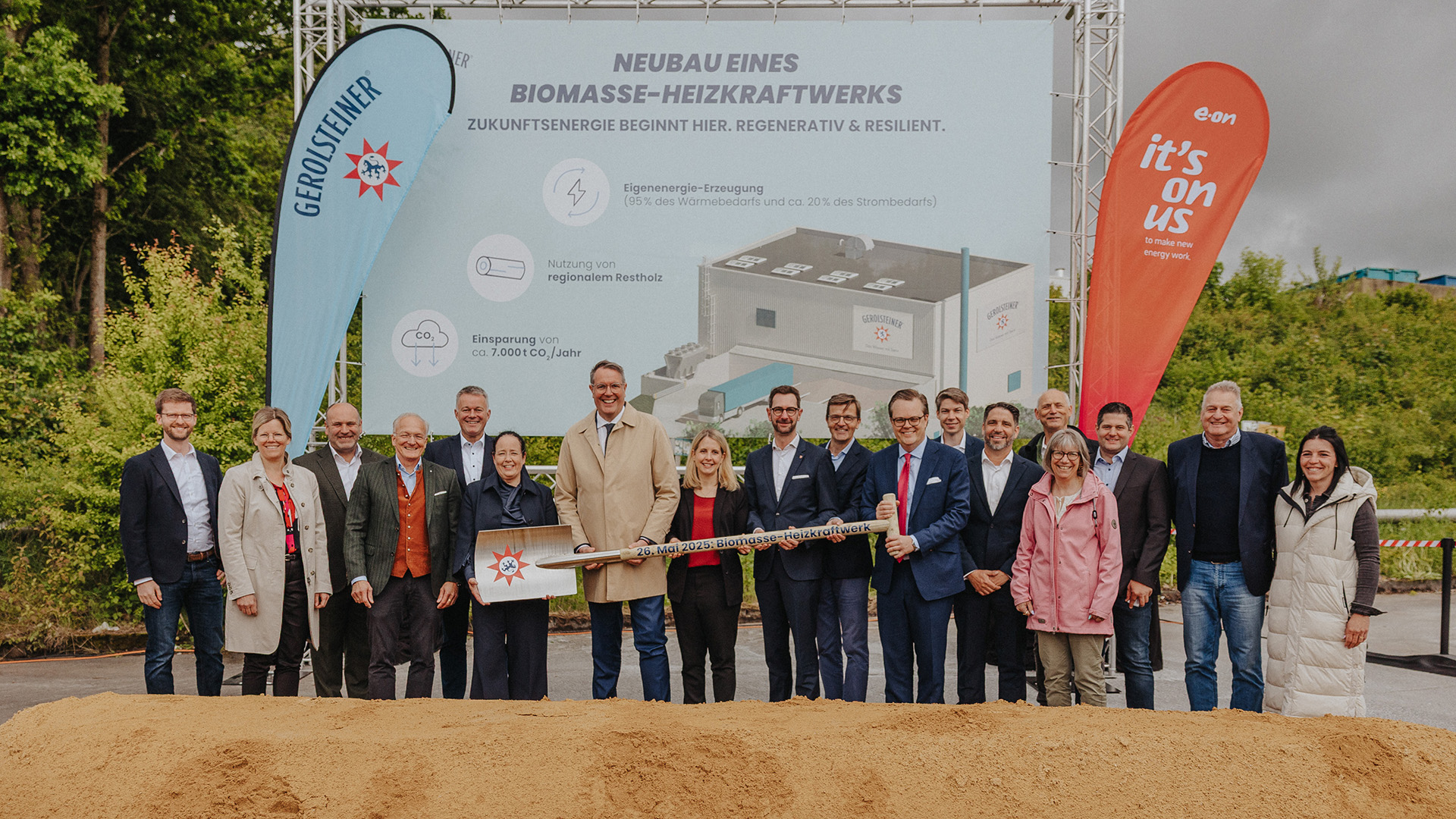 Spatenstich für das Biomasse-Heizkraftwerk. Quelle: Gerolsteiner Brunnen